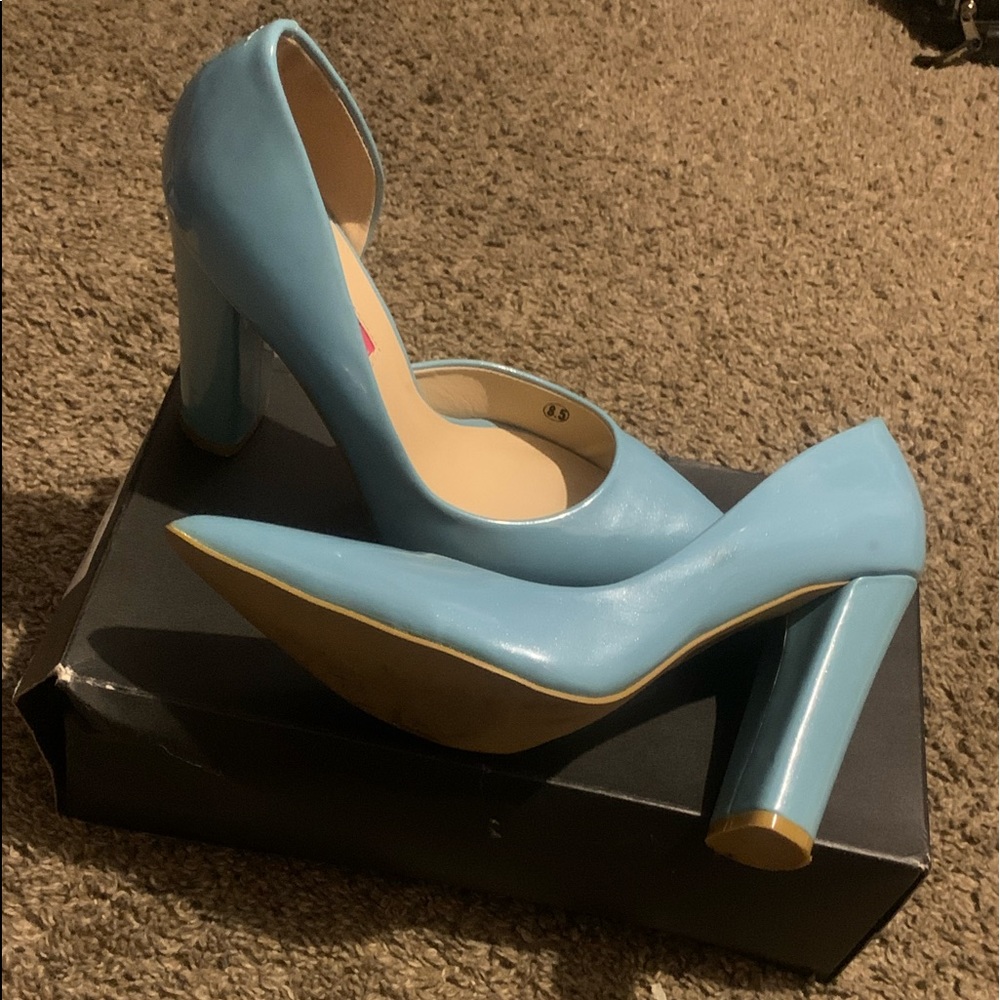 Baby Blue Heels !